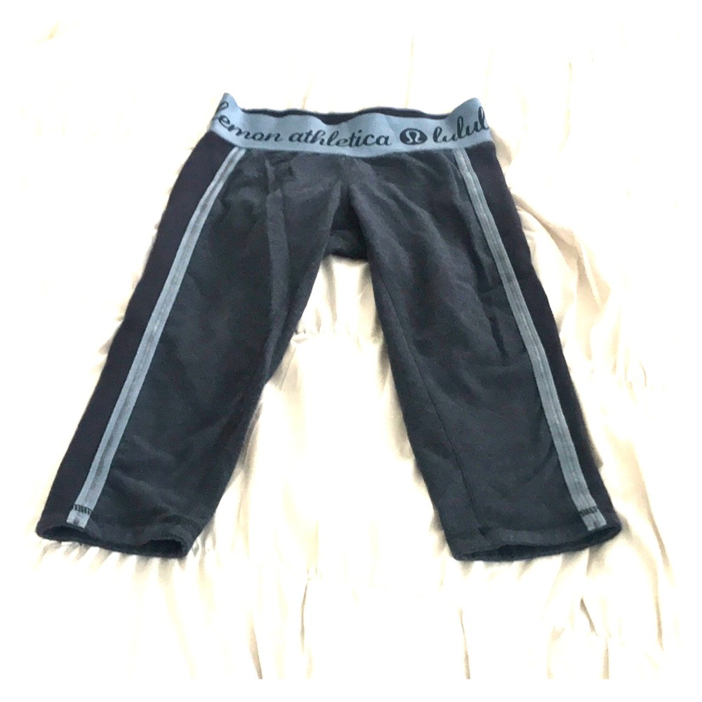 Lululemon blue Capri legging